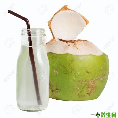 天然椰子水是电解质水吗能喝吗？